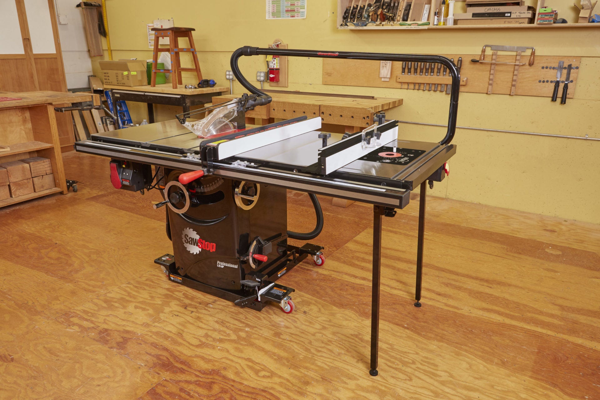 Overarm Dust Collection